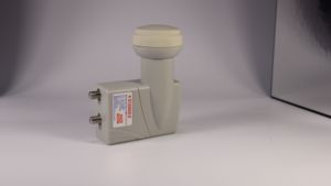 LNB Universal de Banda Ku de Bajo Ruido con Puertos de Salida Simples y Dobles, LNBF Satelital de Alta Ganancia - Product Image 3