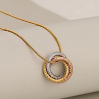 Collier pendentif cercle entrelacé torsadé pour femme et fille, chaîne fine en acier inoxydable, bijou minimaliste nœud d'amour