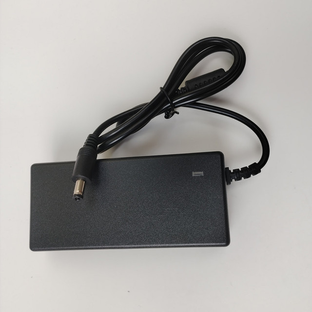 Factory Direct 19V 4.74A Universal Multifunctional Power Adapter Multicolored Laptop Charger DC Output Connection for Desktop