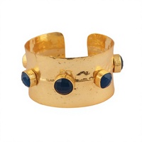 Breiter Vintage-Ring aus gehämmertem Edelstahl mit mehrfarbigen Zirkonia-Steinen, 18K vergoldet, als Hochzeitsgeschenk, Auffälliges Statement-Accessoire