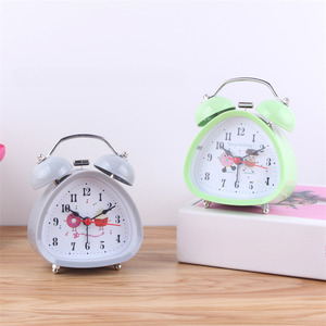 Jam Alarm Analog Quartz <span class=keywords><strong>Twin</strong></span> Bell Senyap OEM dengan Lampu Malam dan LUMINOVA untuk Pelatihan Tidur di Kamar Tidur - Product Image 1