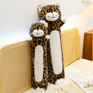 Nuovo Arrivo: Cuscino Lungo a Forma di Gatto con Stampa Leopardata, Morbido Peluche Imbottito, Giocattolo Carino per Bambini, Letto, Divano, Regalo di San Valentino - Product Image 1