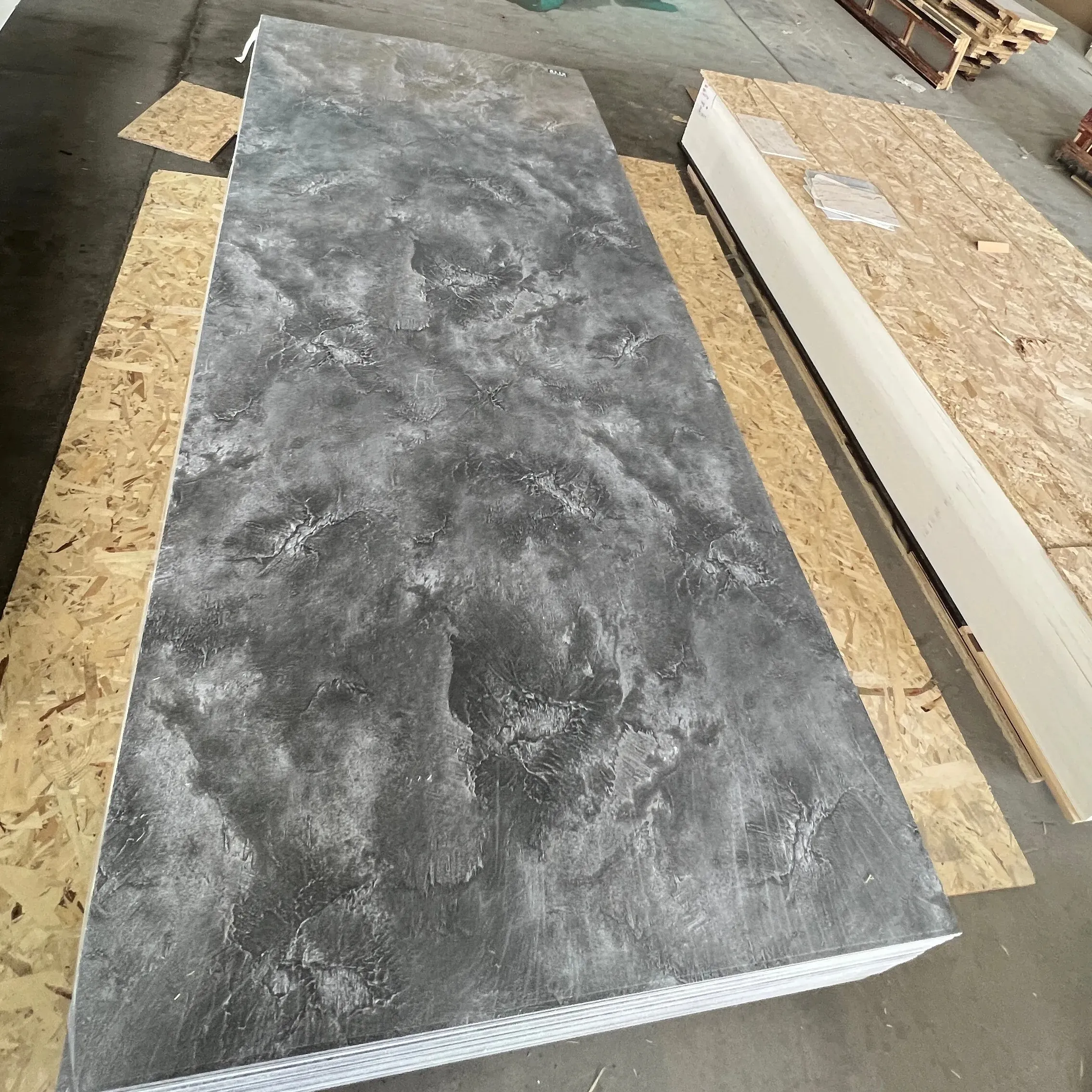 Cao bóng/3D thiết kế PVC tấm đá cẩm thạch 1220*2440 mét không thấm nước UV ban PVC tấm