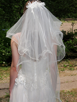 Voile court blanc à deux couches avec bordure en dentelle, style forêt, détail ruban, fil moelleux, 100% polyester, accessoire de cheveux de mariée, 60-80cm