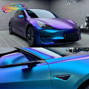 Vinilo Adhesivo para Autos Unigraphix, Brillante o Mate, Color Azul Púrpura Camaleón, con Purpurina, para Envolver la Carrocería - Product Image 1