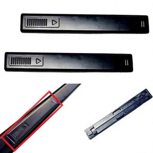 Clips moulés pour toit de voiture 78132-57L01, bande décorative en plastique avec ruban adhésif ou vis pour l'installation sur les véhicules Suzuki Changan - Product Image 1