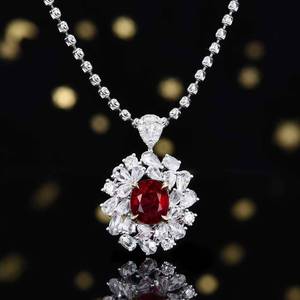 แหวนทับทิมสีเลือดนกพิราบธรรมชาติ 1.27 กะรัต ทองคำแท้ 18K ประดับเพชรแอฟริกาใต้ 48 เม็ด เครื่องประดับอัญมณีระดับพรีเมียม - Product Image 4