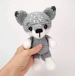 2023 New design forest wolf crochet amigurumi handmade crochet wolf toy soft stuffed crochet wolf