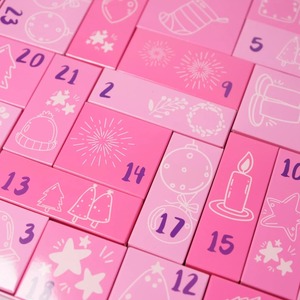 Cajas navideñas con calendario, imanes de cartón con forma de libro para sellar, personalizables según las necesidades. - Product Image 2