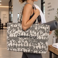 Sac fourre-tout en toile à motif tie-dye avec logo personnalisé, soufflet latéral et base pour les coffrets cadeaux d'abonnement des torréfacteurs de café