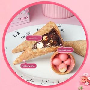 Cono Crujiente de Oso de Fresa Más Vendido, 16 g, Caja con Sabor a Chocolate Dulce - Product Image 2