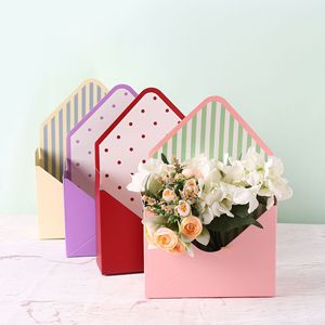 Yiwu <span class=keywords><strong>China</strong></span> proveedores barato al <span class=keywords><strong>por</strong></span> mayor plegable sobre tipo cartón papel lujo sobre flor caja <span class=keywords><strong>de</strong></span> embalaje para el día <span class=keywords><strong>de</strong></span> la madre - Product Image 5
