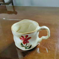 Ensemble de tasses à café et à thé en céramique peintes à la main, design moderne, écologiques, compatibles lave-vaisselle et micro-ondes, avec soucoupes et plateau, 300 ml, pour les fêtes