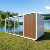 Maisonnette en bois préfabriquée modulaire Apple Cabin House 5,8m*2,2m*2,5m, design moderne pour usage en station balnéaire