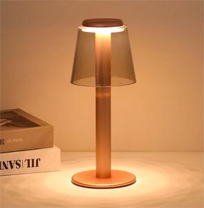 Lampe de table rechargeable tout aluminium USB moderne simple créatif lampe de table de restaurant chevet lumière ambiante <span class=keywords><strong>veilleuse</strong></span> - Product Image 1