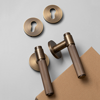 Ensemble de poignées de porte à levier en laiton H59, poignées de porte intérieures en laiton, rosette de 65 mm, vente en gros directe d'usine américaine, MOQ 50, ISO SGS, logo personnalisé