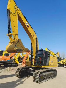 Excavadora Hidráulica de Orugas Caterpillar 336GC Modelo 2024, Peso Operativo de 36 Toneladas, Bomba Kawasaki, Cucharón de 1.0m, Potencia de 123 kW - Product Image 3