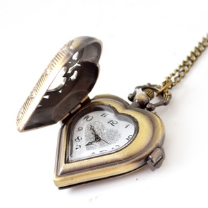 ساعات جيب نسائية على شكل قلب من سبائك الفضة والبرونز، هدية أنيقة للسيدات - Product Image 4