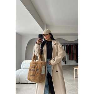 Manteau en fourrure beige pour femme, automne, avec fermeture à bouton unique, parka teinte avec détail de poche réversible respirante - Product Image 3