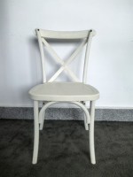 Chaises Chiavari empilables en résine grain de bois blanc, hêtre, chêne, pour bistrot, salle à manger, location, mariage, modèle X Crossback – Vente en gros
