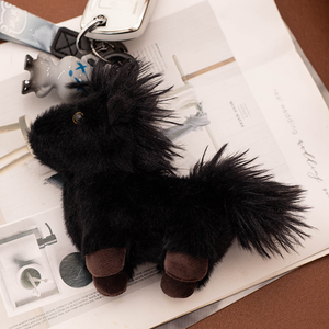 Peluche di Cavallo Marrone Personalizzato, Giocattolo Morbido Professionale, Piccolo Ciondolo Animale da Fattoria - Product Image 1