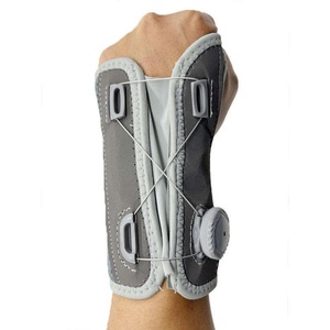 Özel Yüksek Kaliteli Ayarlanabilir El Ateli Döner Düğmeli Bilek Sabitleyici Destek Ortopedik Bileklik Karpal Tünel için - Product Image 5