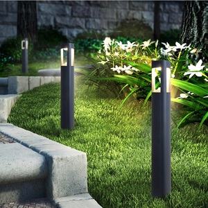 Lampadaire LED triangulaire moderne en aluminium, très vendu, pour éclairage de jardin et allées - Product Image 3