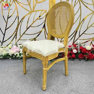 Ventas directas de fábrica apilable reticulum redondo trasero madera Louis silla fiesta sillas de madera para comedor eventos Hotel - Product Image 1