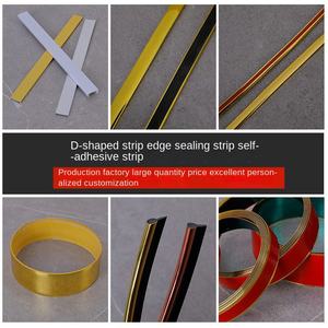 Papier peint à bord doré avec bande de couture à bord métallique 3D Tissu de fond auto-adhésif sans poinçon Produit décoratif en caoutchouc - Product Image 3