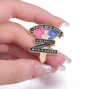 Columpio en ambos sentidos Bi Pride violentamente con una espada Pin esmaltado LGBTQ Bisexual Badge Mochila Decoración Joyería - Product Image 4
