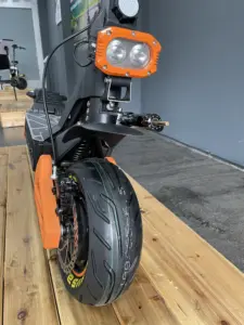 Kit de pneu gonflable de 11 pouces scooter électrique 3000w scooter électrique à double moteur à deux roues