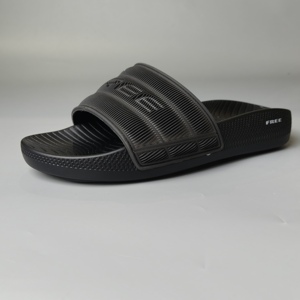 รองเท้าใส่ในบ้านนุ่มลายโลโก้อเนกประสงค์ทันสมัยทันสมัยใหม่รองเท้าแตะกลางแจ้งกันลื่นทนต่อการเดินทาง - Product Image 1