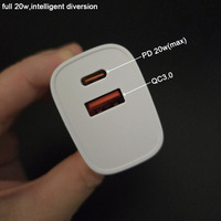 Chargeurs pour téléphone portable économiseurs d'espace avec design gratuit, chargeurs en forme de cube, chargeurs doubles ports PD 20W réels