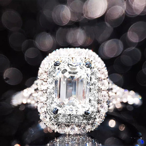 Anello da donna quadrato di lusso, elegante accessorio per le mani, ideale per feste e matrimoni, regalo alla moda - Product Image 2