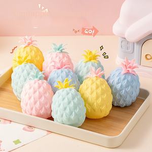 Brinquedo Criativo de Borracha Macia em Forma de Abacaxi, Bola de Squeeze para Música e Descompressão, Brinquedos Infantis por Atacado QianQu-014 - Product Image 1