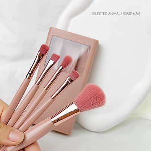 Lot <span class=keywords><strong>de</strong></span> 5 Pinceaux <span class=keywords><strong>de</strong></span> Maquillage <span class=keywords><strong>de</strong></span> Voyage Portables Mini Pinceaux Maquillage Poils Synthétiques Doux pour <span class=keywords><strong>Fond</strong></span> <span class=keywords><strong>de</strong></span> <span class=keywords><strong>Teint</strong></span> Fards à Paupières Outils <span class=keywords><strong>de</strong></span> Beauté avec Boîtier Miroir - Product Image 2