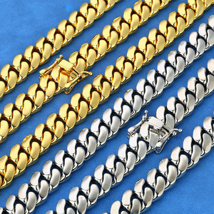 สร้อยคิวบันฮิปฮอปสุดหรูประดับเพชรโมอิสซาไนต์ เงินแท้ 925 ผ่านการทดสอบเพชร VVS1 สร้อยคิวบันแบบไมอามี่สั่งทำพิเศษ - Product Image 2