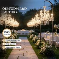 Prix direct usine : Lustre, Lampe de table, Lampadaire en acrylique, Lustre suspendu argenté, Luminaire de chemin de mariage