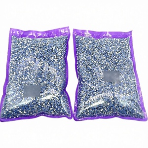Piedras de Estrás Rojas Planas Termoadhesivas Tipo Rubí, 6 Tamaños SS6 SS30, Paquete de 10000 Unidades para Decoración de Ropa y Telas - Product Image 4