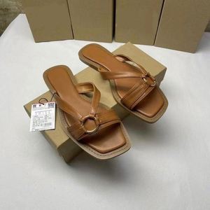 Estate tinta unita sandali firmati quadrati per le donne e le signore scarpetta di lusso spiaggia sabbiosa Femmes moda pantofole - Product Image 4