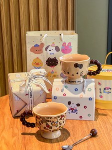 Taza de Cerámica Ecológica Hecha a Mano con Diseño de Gatito y Corazón, con Tapa y Cuchara, en Caja de Regalo, para Café, Leche, Oficina, Cumpleaños - Product Image 3
