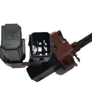 Interruptor de Embrague Mazda 2S6T7C534AA GJ6A-66-49YA 9C197C534AA para Reemplazo o Reparación - Product Image 4
