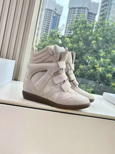 Chaussures de créateur pour femmes, baskets en cuir de luxe, baskets à scratch, baskets streetwear de créateur - Product Image 5