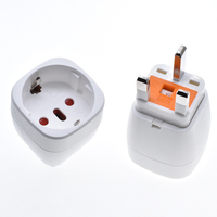 Adaptateur de prise de voyage européen CE ROHS, prise française EU 16A 250V en PC ignifuge vers prise allemande Schuko Type F