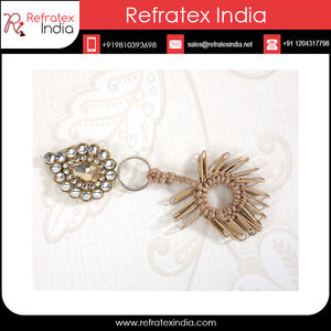 LLavero de poliéster con pompón - Product Image 5