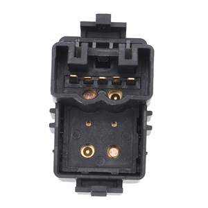 สวิตช์กระจกรถยนต์ยี่ห้อ Yitrum รุ่น F3-3746200 สำหรับรถยนต์ BYD F3 ไฟฟ้า 12V อะไหล่รถยนต์ - Product Image 4