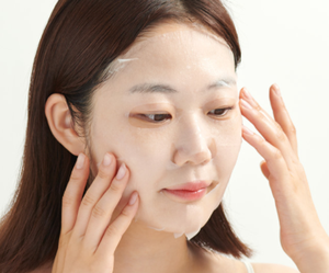Masque en feuille JMSOLUTION Honey Luminous Royal Propolis, masque coréen premium antioxydant éclaircissant, hydratant et élastique pour le visage - Product Image 1