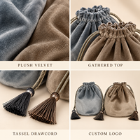 Pochette à bijoux en velours avec cordon de serrage et pompon, sac de rangement doux personnalisé avec logo pour collier, boucles d'oreilles, bracelet, emballage cadeau
