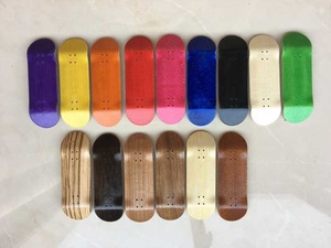 Vente en gros de planches de <span class=keywords><strong>skateboard</strong></span> en bois d'érable canadien de 100*34 mm, vierges - Product Image 4