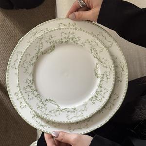 Ensemble de vaisselle rétro vert tendre en céramique, style ancien, assiette à petit-déjeuner, assiette à dessert - Product Image 4